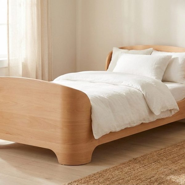 Leander Kinderbett aus Buchenholz — mitwachsend von Baby bis Juniorbett